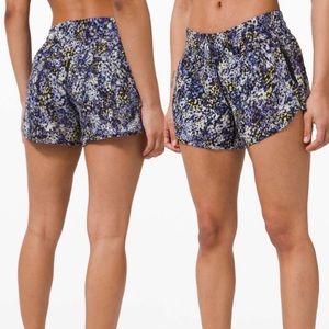 Lululemon Tracker Short V *4" - Floral Metropolis